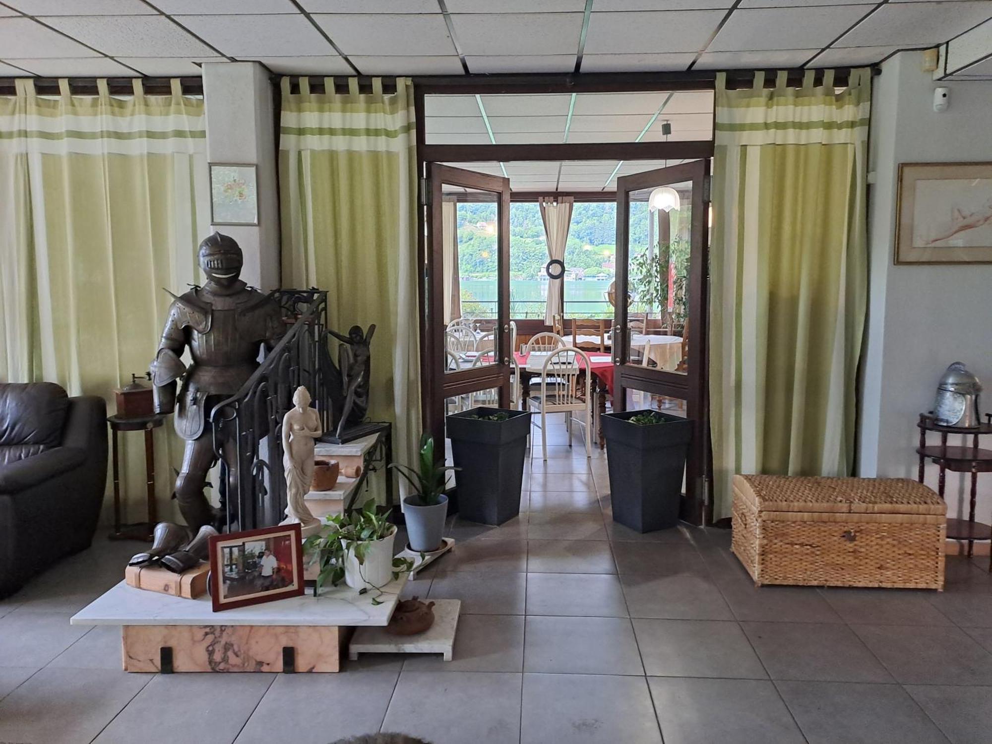 Les Sirenes Hotel Lepin-le-Lac Bagian luar foto