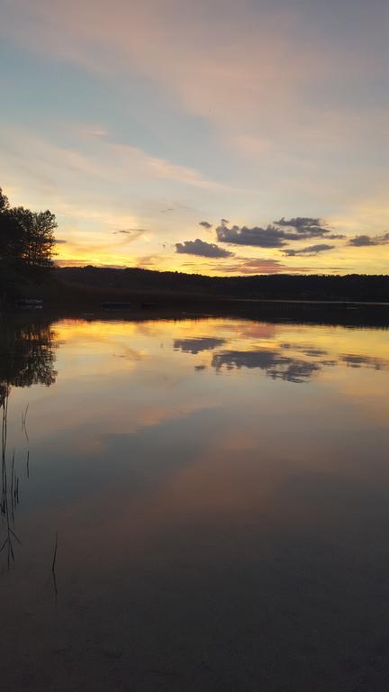 Les Sirenes Hotel Lepin-le-Lac Bagian luar foto